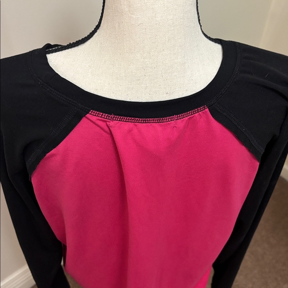 Cowgirl Tuff Fuchsia and Black Top size X-Large - Picture 5 of 8